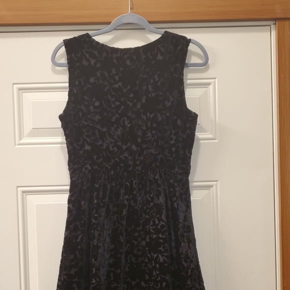 Modcloth Velvet Pattern Dress - Picture 4 of 7